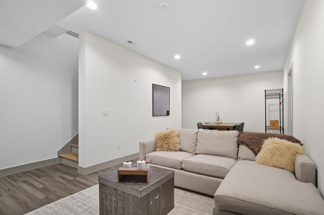 249 E Greenwood Avenue, Columbus, OH 43201