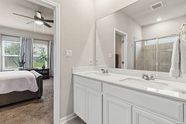 335 SHELTON PASS, Cibolo, TX 78108