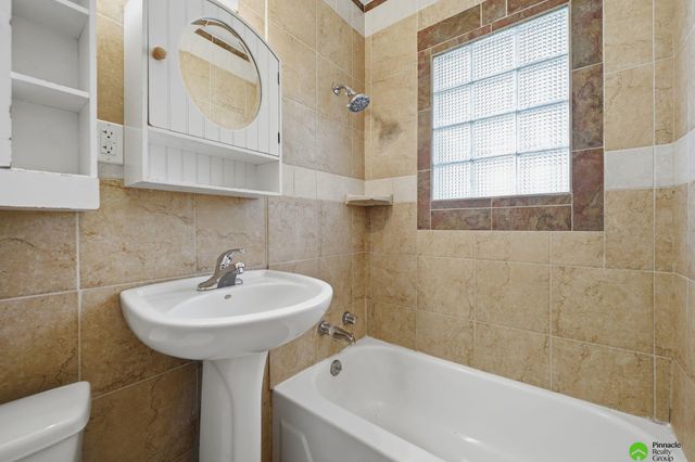 6310 Leighton Avenue, Lincoln, NE 68507