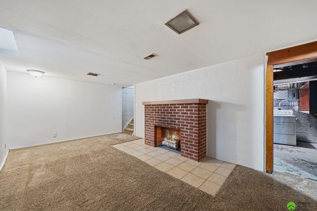 6310 Leighton Avenue, Lincoln, NE 68507