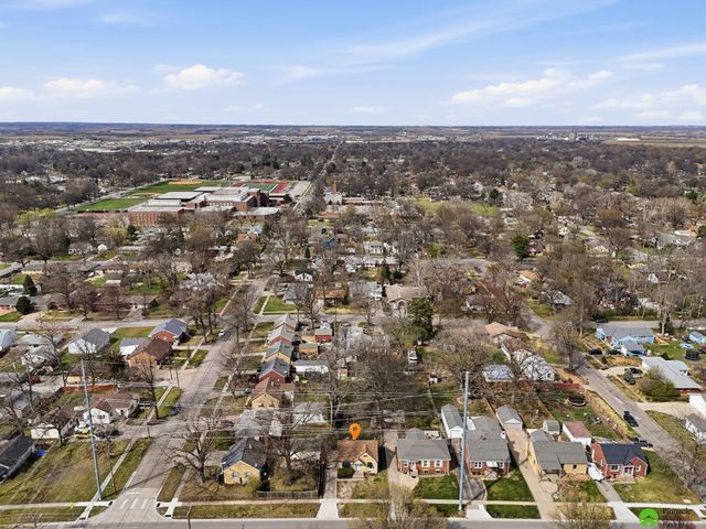 6310 Leighton Avenue, Lincoln, NE 68507