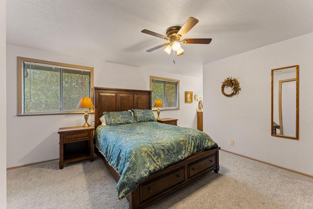 207 Crossbow Lane, Grants Pass, OR 97526