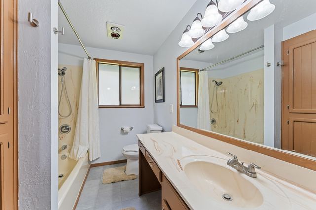 207 Crossbow Lane, Grants Pass, OR 97526