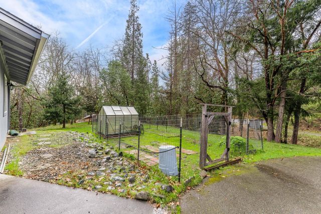 207 Crossbow Lane, Grants Pass, OR 97526