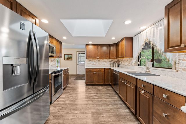 207 Crossbow Lane, Grants Pass, OR 97526