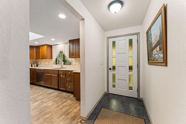 207 Crossbow Lane, Grants Pass, OR 97526