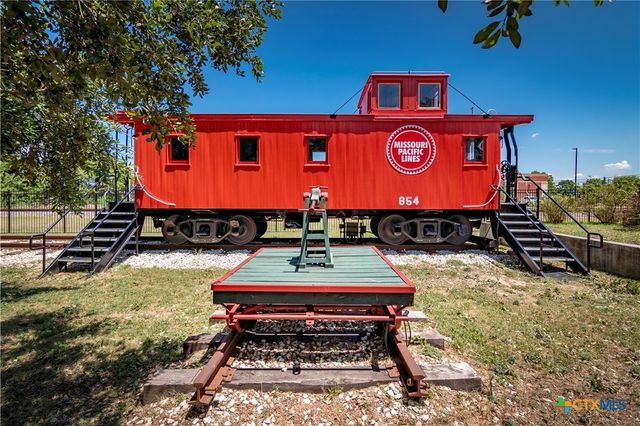 521 HODGES Street, Maxwell, TX 78656