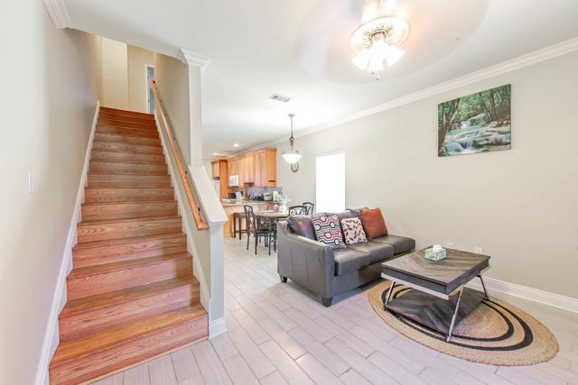 151 Dixie Avenue, Houma, LA 70363
