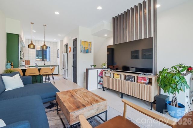 1003 Zinc Lane, Charlotte, NC 28205