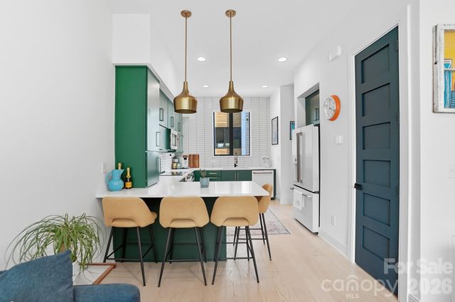 1003 Zinc Lane, Charlotte, NC 28205