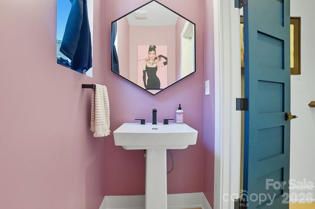 1003 Zinc Lane, Charlotte, NC 28205