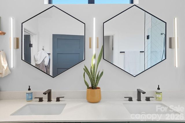 1003 Zinc Lane, Charlotte, NC 28205