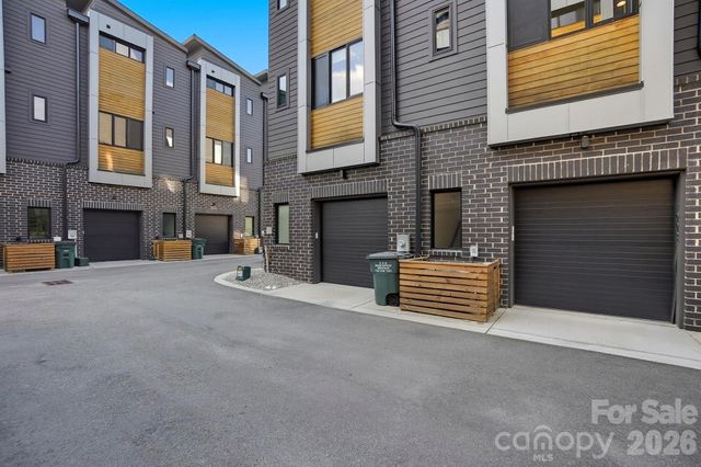 1003 Zinc Lane, Charlotte, NC 28205