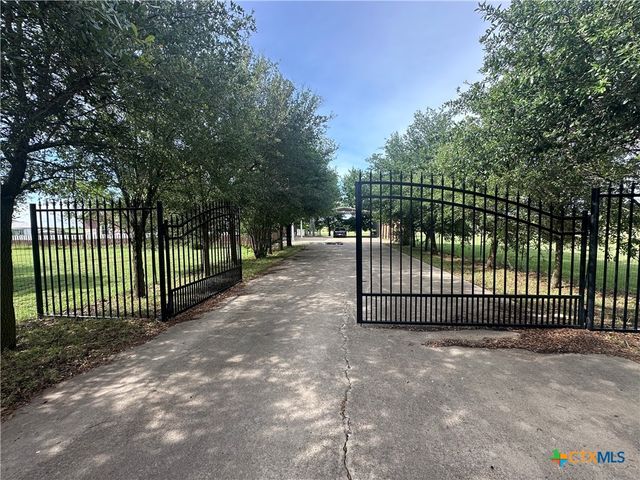 449 Rosehall Lane, Temple, TX 76504