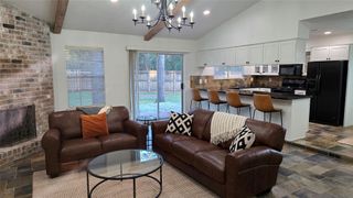 2012 E Lacey Oak Circle, The Woodlands, TX 77380