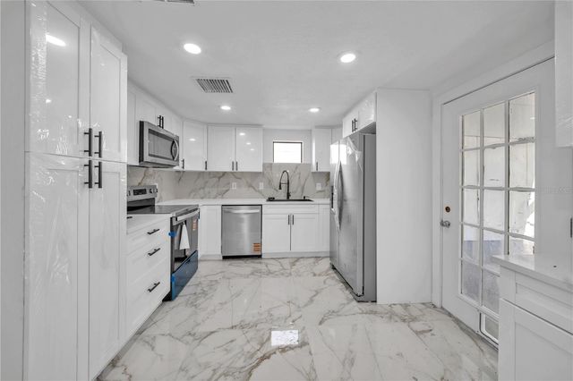 5254 MILLER BAYOU DRIVE, Port Richey, FL 34668