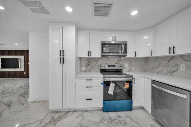 5254 MILLER BAYOU DRIVE, Port Richey, FL 34668