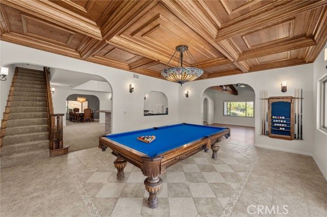 1922 Country Club Lane, Redlands, CA 92373