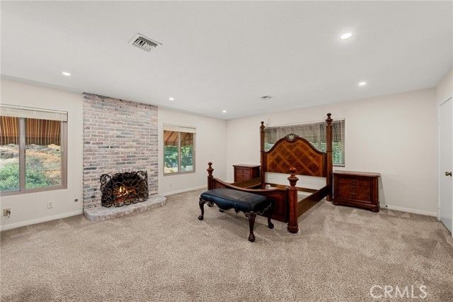 1922 Country Club Lane, Redlands, CA 92373