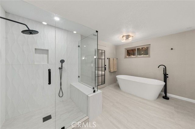 1922 Country Club Lane, Redlands, CA 92373