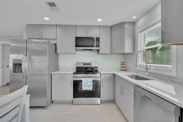 713 SAINT JUDES DRIVE S 2, Longboat Key, FL 34228