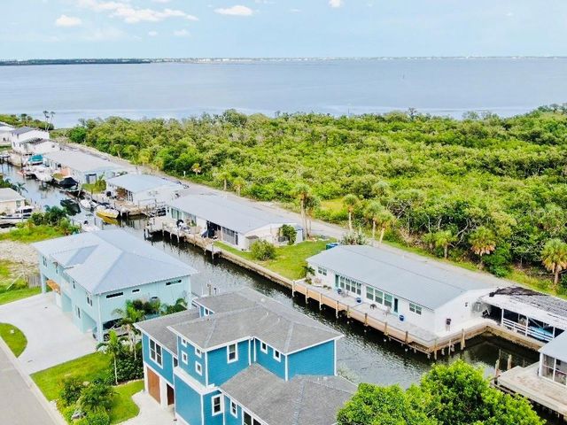 713 SAINT JUDES DRIVE S 2, Longboat Key, FL 34228