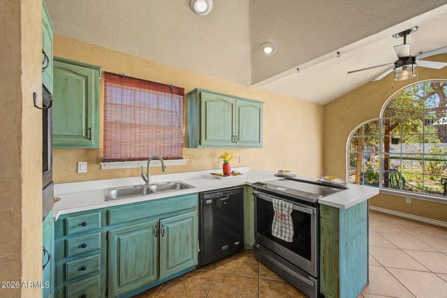 4308 E JUANITA Avenue, Gilbert, AZ 85234