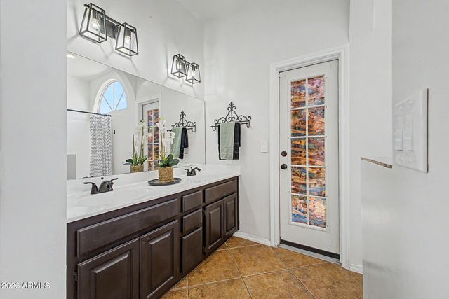 4308 E JUANITA Avenue, Gilbert, AZ 85234