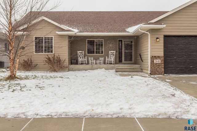 3141 S Newcastle Ct Court, Sioux Falls, SD 57110