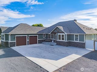 3064 NE Westshore Drive, Moses Lake, WA 98837