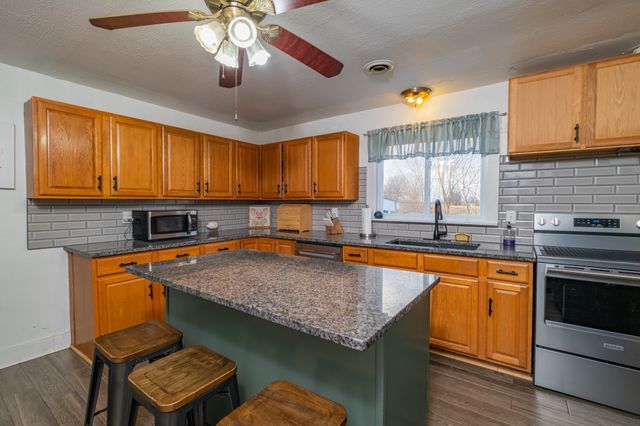 3324 Fredonia Rd, Manchester, TN 37355