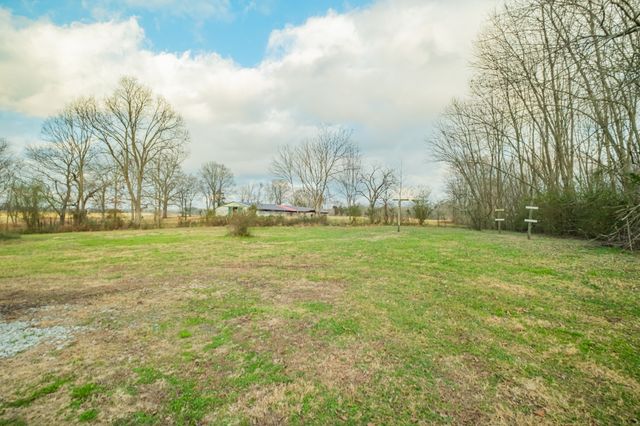 3324 Fredonia Rd, Manchester, TN 37355