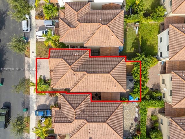 22813 SW 88th Path, Cutler Bay, FL 33190