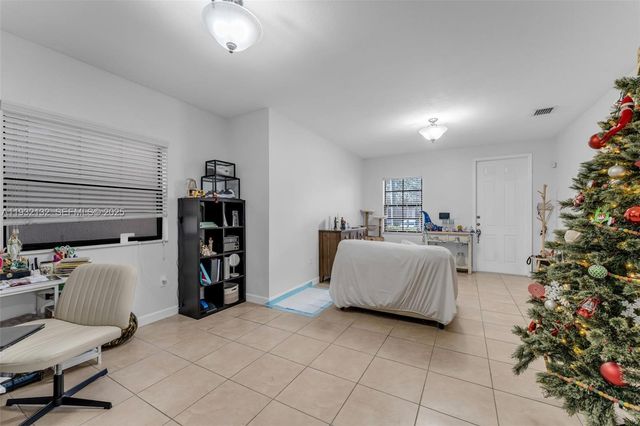 22813 SW 88th Path, Cutler Bay, FL 33190