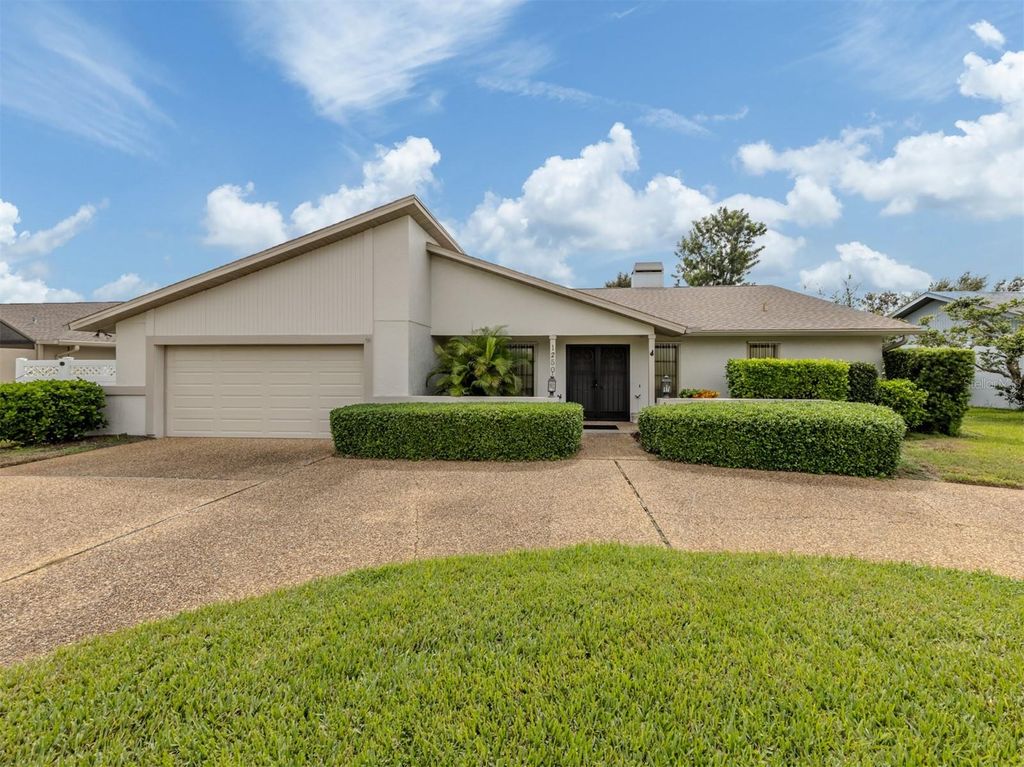 Image 1 of property listing at 1250 WATERSIDE LANE, Venice, FL 34285