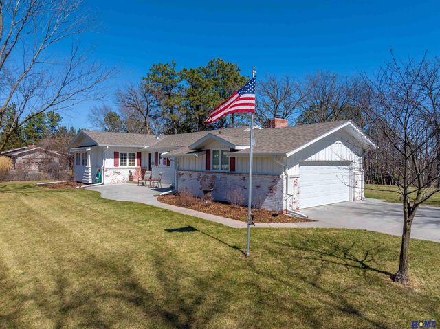 10430 Weeks Drive, Lincoln, NE 68516