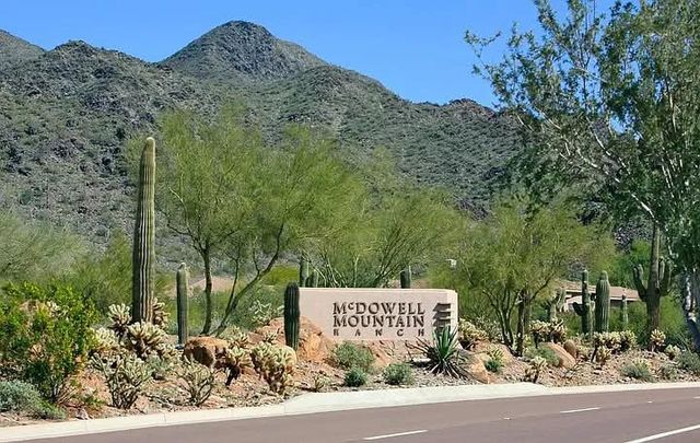 10441 E Hillery Drive, Scottsdale, AZ 85255