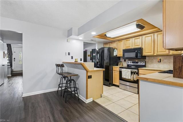 3600 Smokey Chamber DR, Virginia Beach, VA 23462