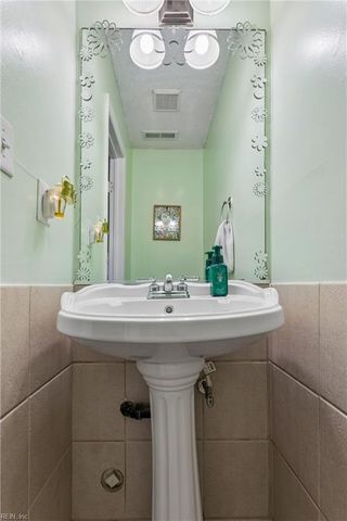 3600 Smokey Chamber DR, Virginia Beach, VA 23462