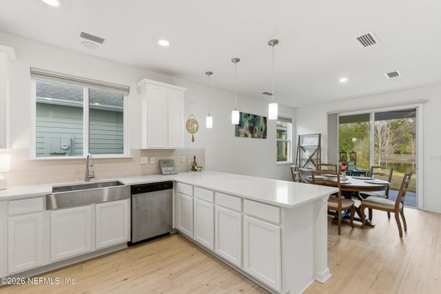 358 RAMBLING BROOK Trail, St. Johns, FL 32259