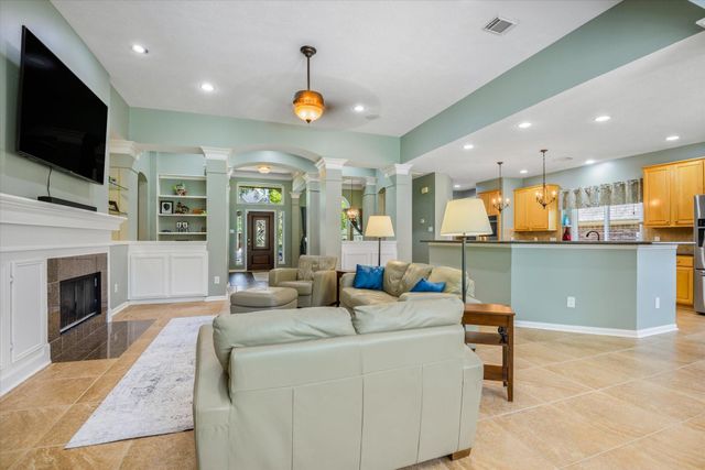 15702 Park Center Way, Houston, TX 77059