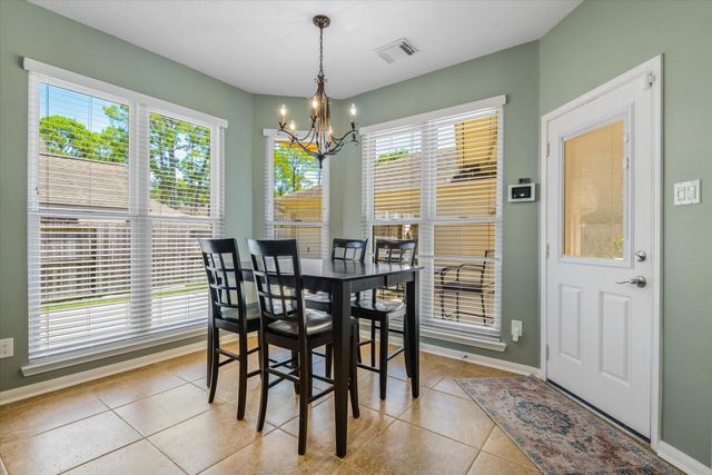 15702 Park Center Way, Houston, TX 77059