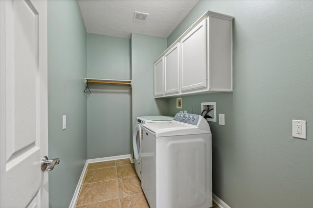 15702 Park Center Way, Houston, TX 77059