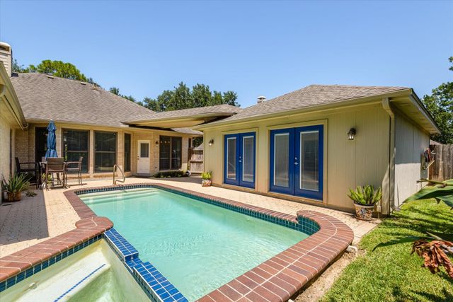 15702 Park Center Way, Houston, TX 77059