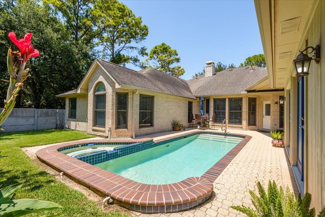 15702 Park Center Way, Houston, TX 77059