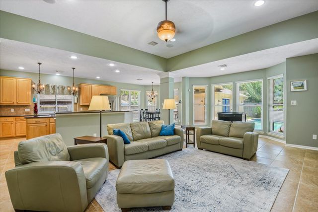 15702 Park Center Way, Houston, TX 77059
