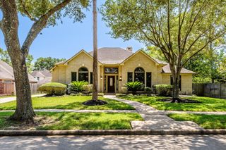 15702 Park Center Way, Houston, TX 77059