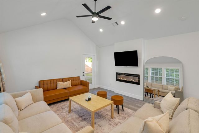 801 4th Street, Cooper, TX 75432