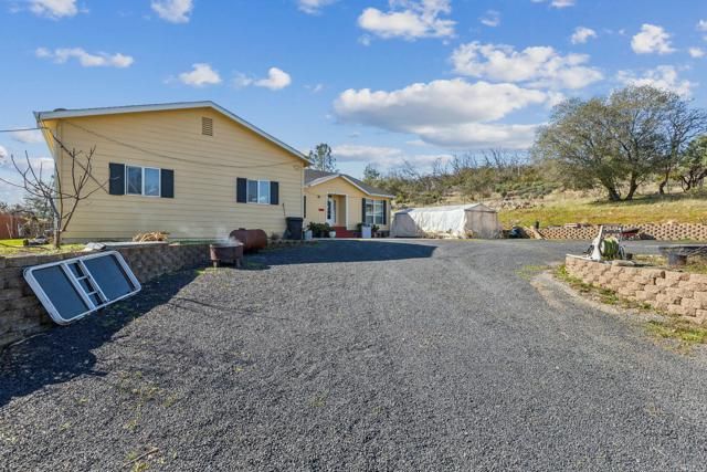 735 Swedes Flat Rd, Oroville, CA 95966