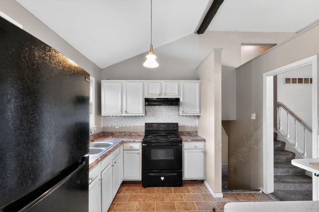 4487 Dundee Avenue, Columbus, OH 43227